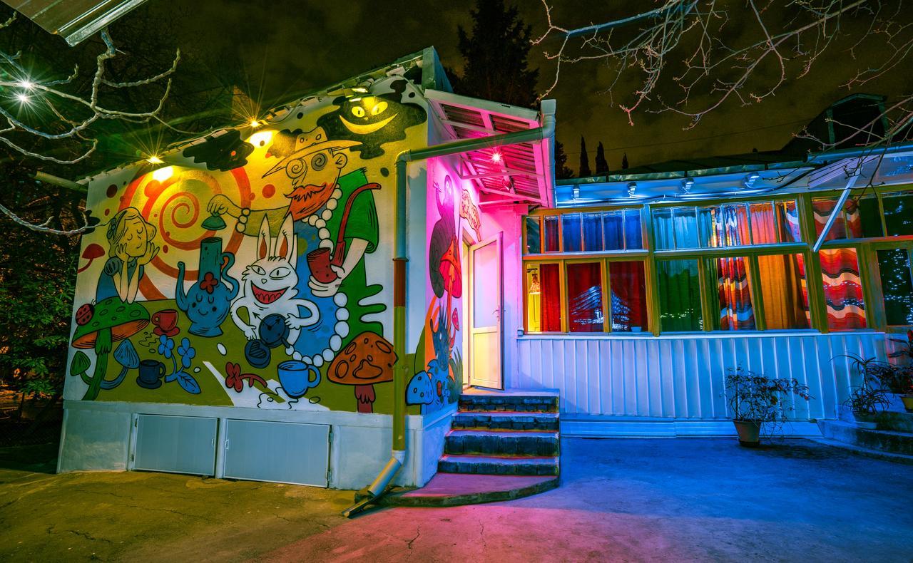 Zgarbi Hostel ティビリシ エクステリア 写真