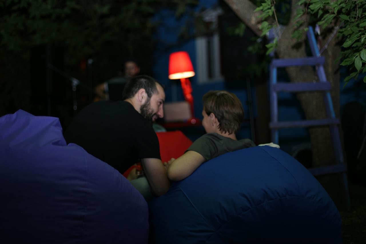 Zgarbi Hostel ティビリシ エクステリア 写真