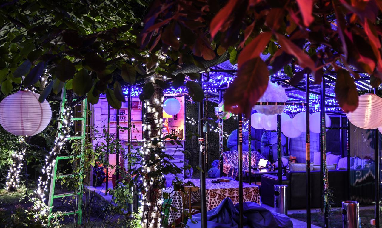 Zgarbi Hostel ティビリシ エクステリア 写真