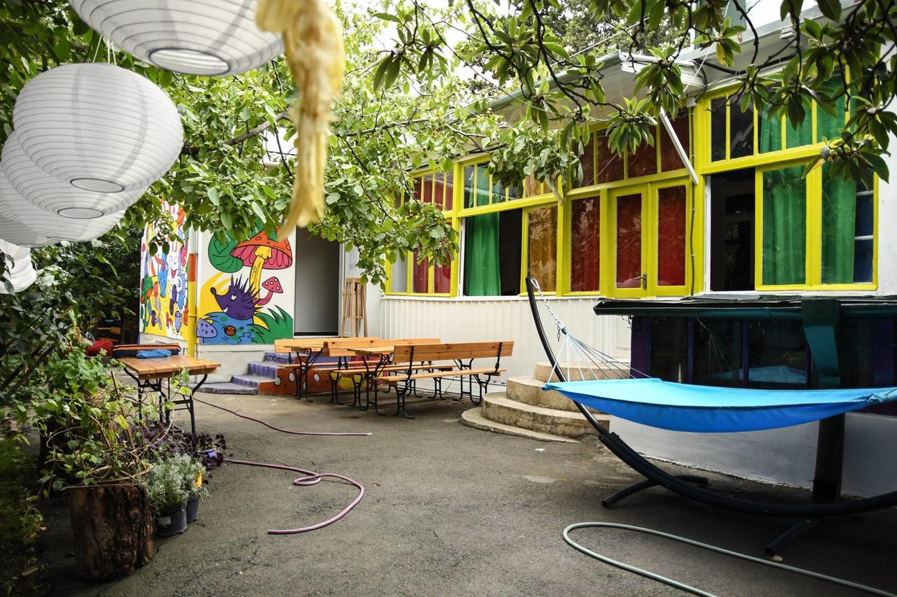 Zgarbi Hostel ティビリシ エクステリア 写真