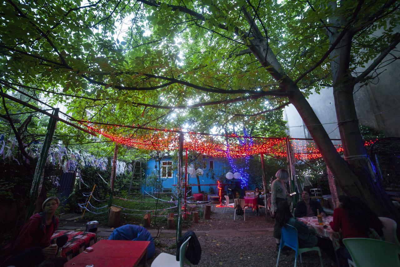 Zgarbi Hostel ティビリシ エクステリア 写真