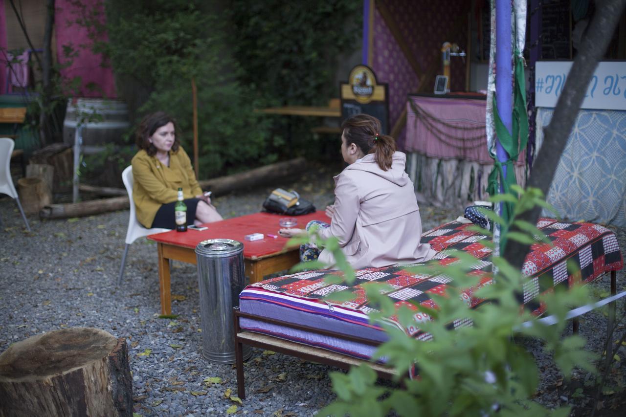 Zgarbi Hostel ティビリシ エクステリア 写真
